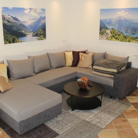 Ferienwohnung Auszeit Stubai Fulpmes Exterior foto