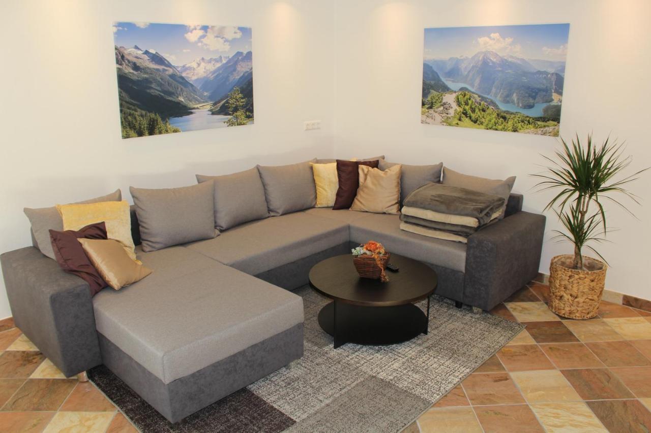 Ferienwohnung Auszeit Stubai Fulpmes Exterior foto