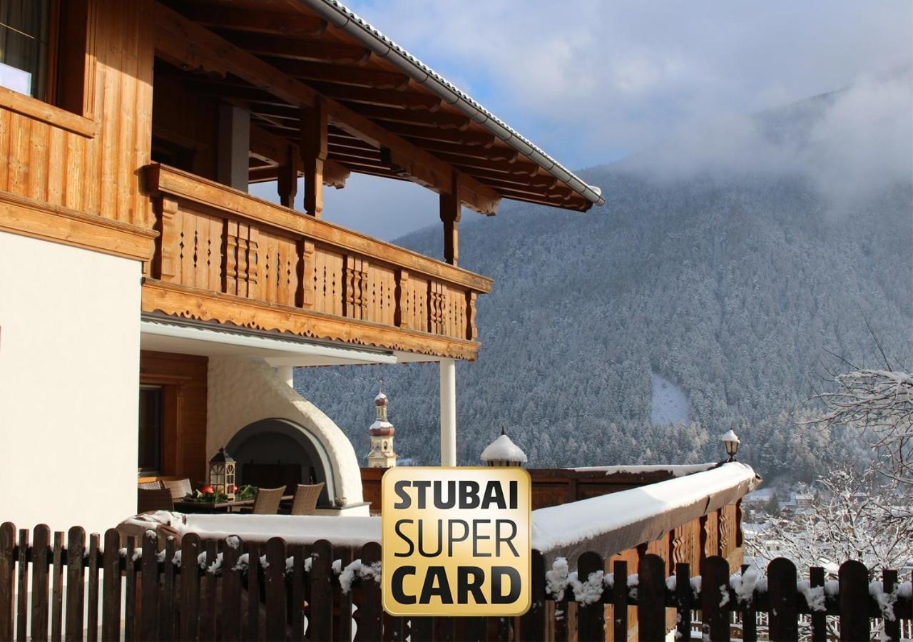 Ferienwohnung Auszeit Stubai Fulpmes Exterior foto